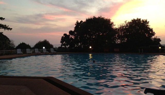 4-star - Panoramic 180 degree sea view Condominium