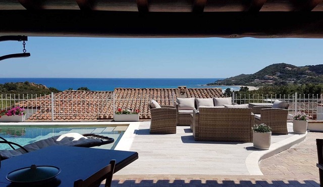 400 MT BEACH SINGLE VILLA SEA VIEW WITH PRIVATE POOL