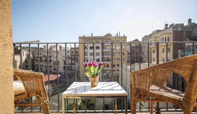 41COB1019- Charming rustic apartment