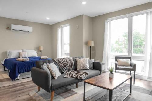 46 Bright and Sunny Studio Long-term stays