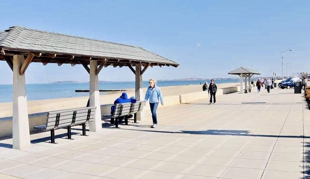 4BR 2Baths WOLLASTON BEACH.15min to Boston2