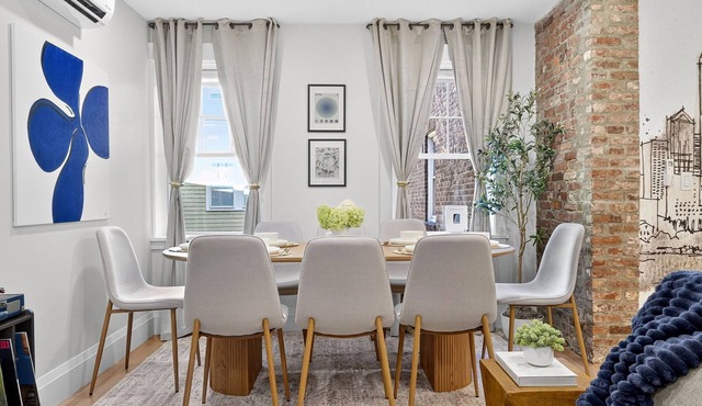 4BR 3BA Designer Gem Sleeps to 12 Min to Redline T & Boston Free Parking