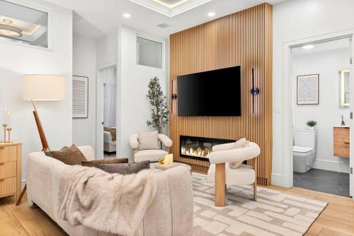 4BR/4BA | Parking + Chef’s Kitchen | Near BU/BC