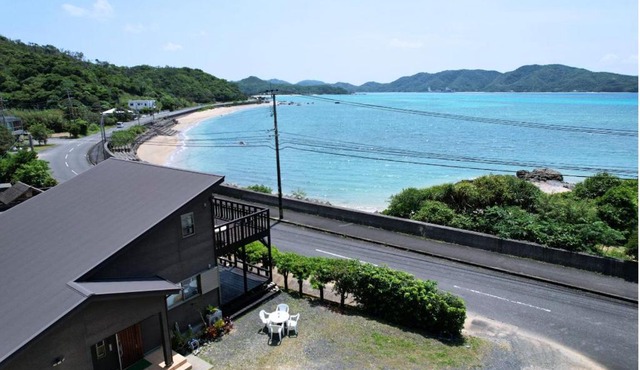 4BR 6人ok 空港15分 ビーチ10秒 BBQ