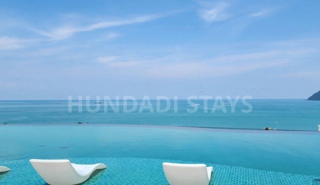 4BR Beachfront Apartment at Cenang