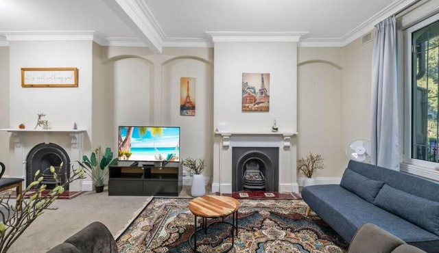 4BR House with Garage near ICC & Darling Harbour & CBD