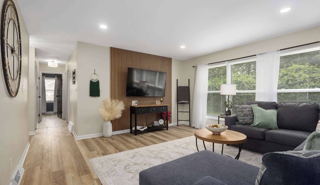 4BR | King Beds + Ping Pong + Darts | Near FIFA