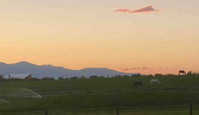 4BR Ranch w/Games + Deck + VIews | 4 Mi to Town