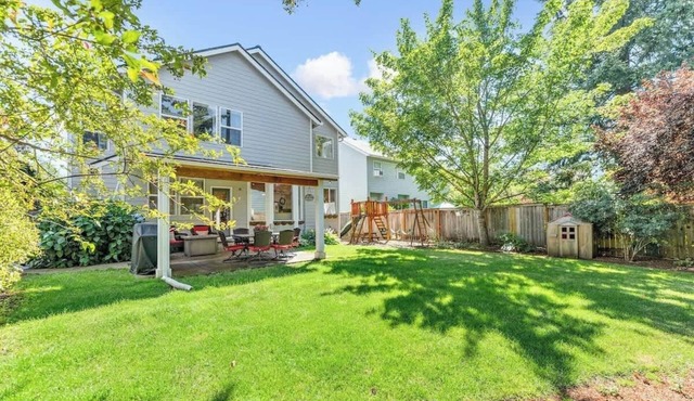 4BR Retreat | Patio, Playground, Firepit + BBQ