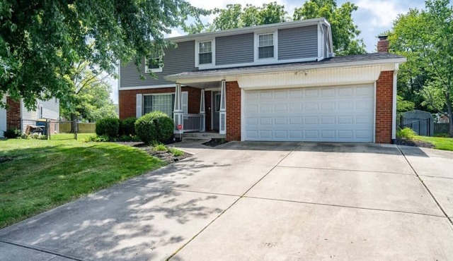 4BR w/Pool Table & Game Room, Near DT, Sleeps 11