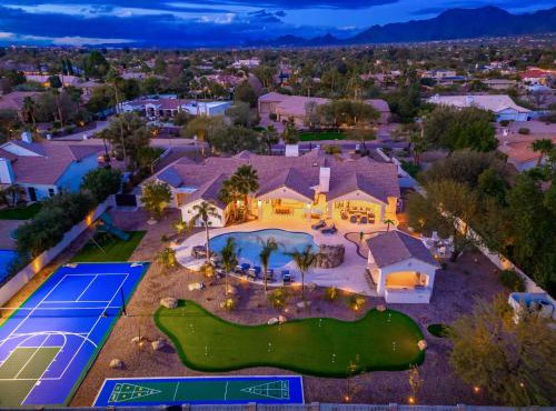 4Million Designer WaterslideWonderlandTheatreGymSportCourtShuffleboard Court