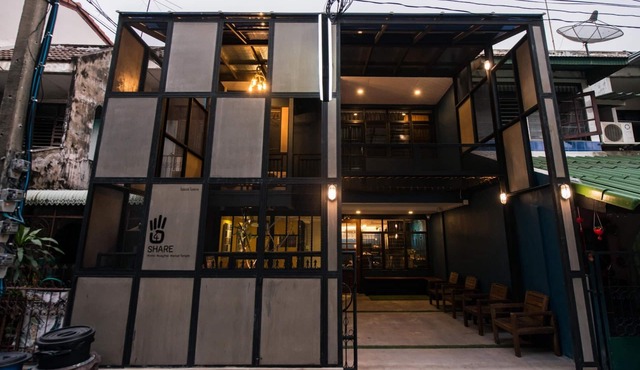 4Share Hostel - Adults Only