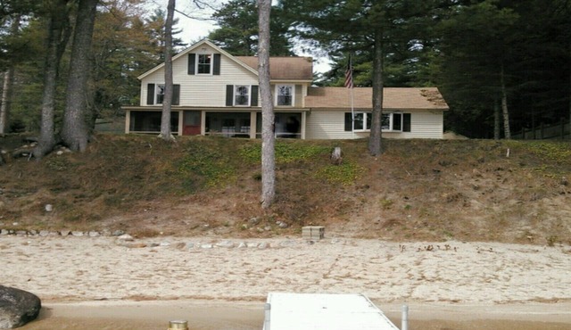 5 bdrm Lakefront, Sebago Lake,100ft of Sandy Beach, Winter seasonal rates avail.