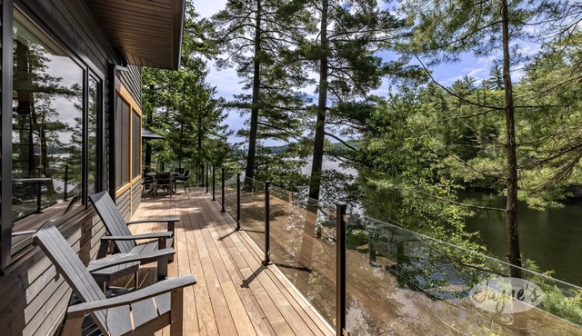 5 bed 3 bath cottage on Lake Rosseau