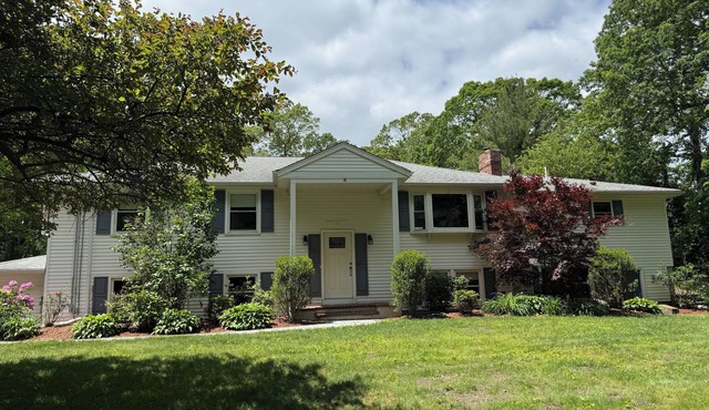 5 Bed/4 Bath - Walk to the World Cup from this beautiful Foxboro home.