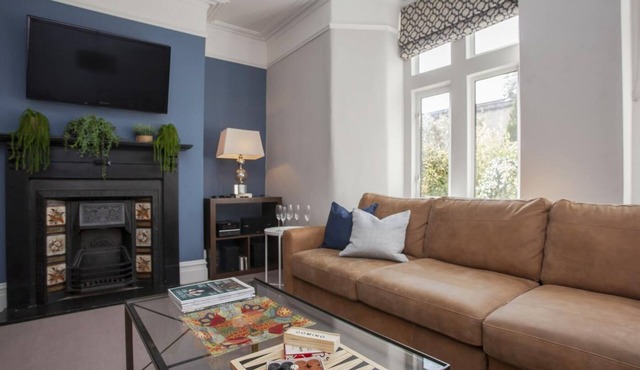 5 Bed in Bath (oc-bhr41)