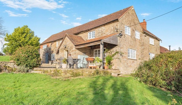 5 Bed in Wheathill (oc-t30539)
