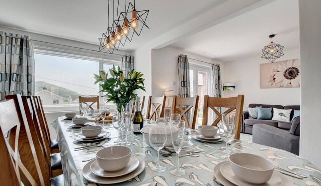 5 Bed in Woolacombe (oc-heath)