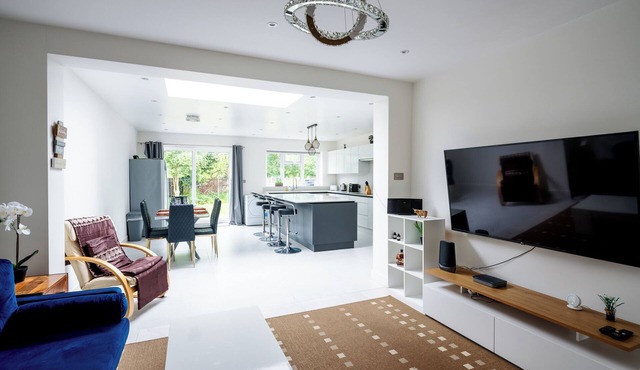 5-Bed Modern Home