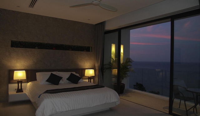 5 Bedroom 5 Star Beach View Villa