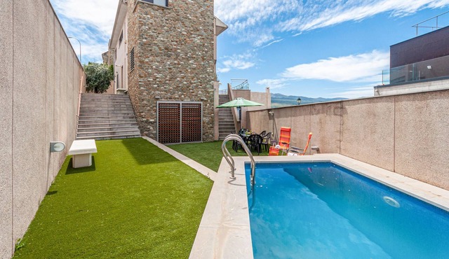 5 bedroom accommodation in Granada