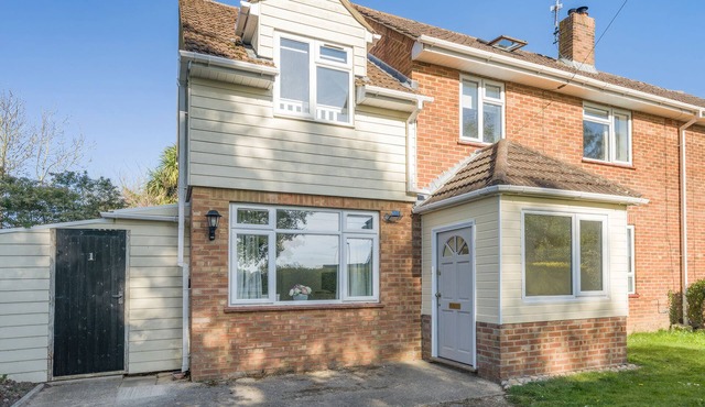 5 bedroom accommodation in Bransgore, near Christchurch
