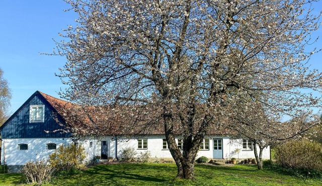 5 bedroom awesome home in Simrishamn