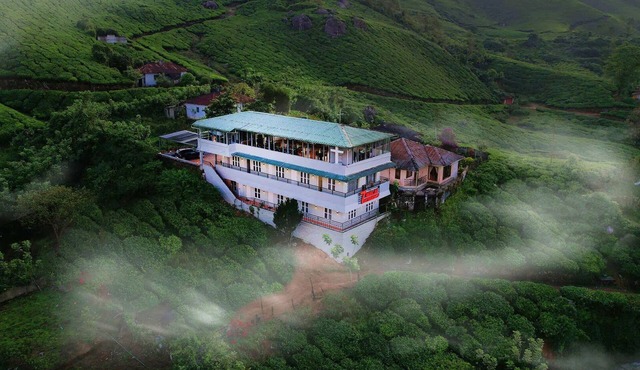 5 Bedroom Home