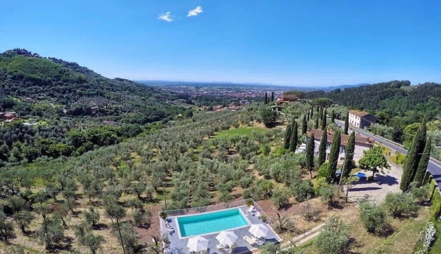 5 bedroom Tuscany villa rental