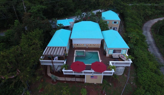 5 bedroom Villa, Pool side Villa, and De Bunk house with Pool, Sleeps 1-8