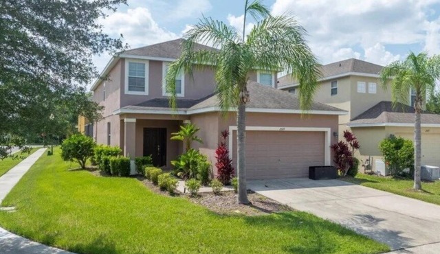 5 Bedrooms/4.5 Baths/Veranda Palms (2669SC)