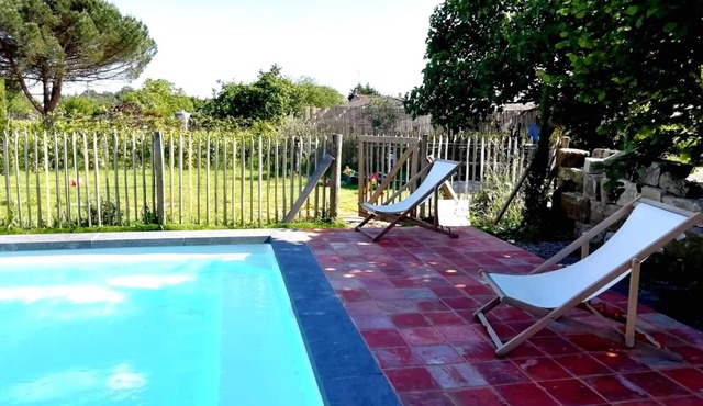 5 bedrooms, private pool near St-Émilion