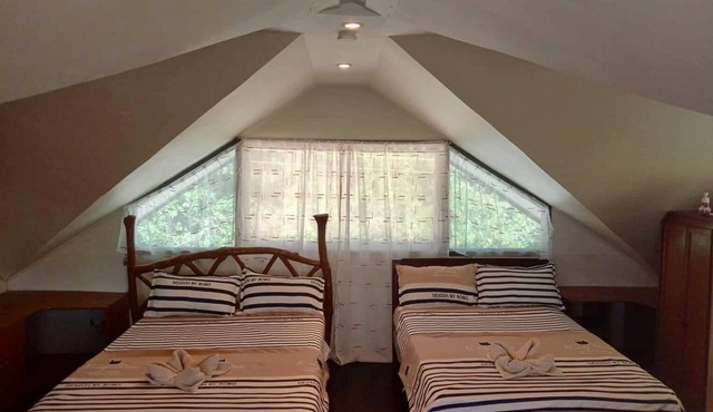 5 FAMILY BEDROOMS GUEST HOUSE @ BORACAY