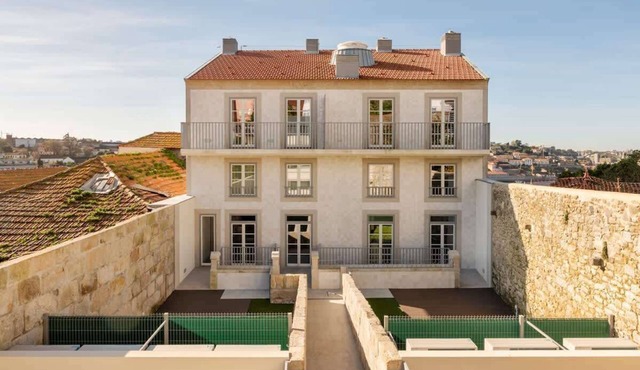 5 Fervença Boutique Palace Flats by HostWise
