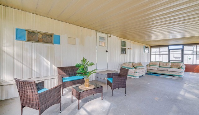 5 Mi to Golf: Charming Hernando Home w/Deck