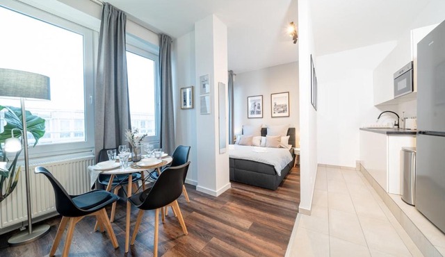 5 Modern city studio for 6 Bogenhausen near Messe Munich