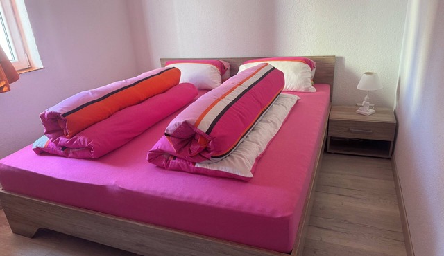 5 sleeping rooms