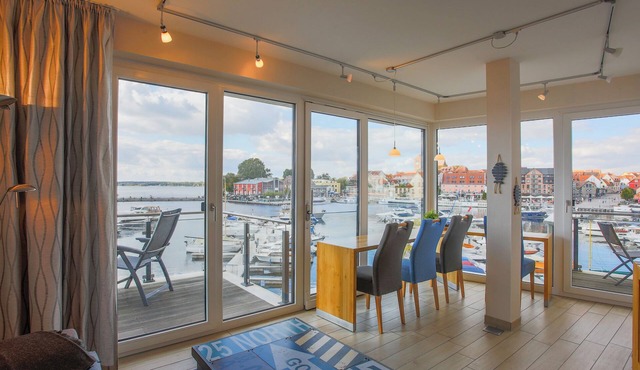 5-star vacation apartment Panorama Suite in the Hafenresidenz Waren (Müritz)
