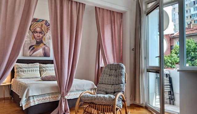 [50 m from Mall Sofia] Charm & Relax: Romantic Bijoux