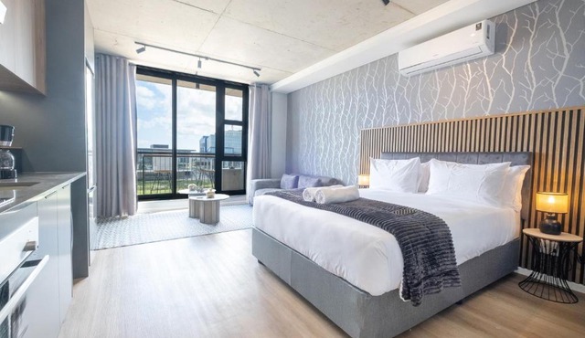 507 Riverlands - Lux Studio Apartment