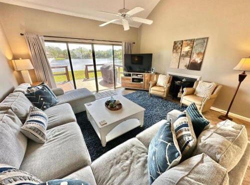 5191 Beachwalk