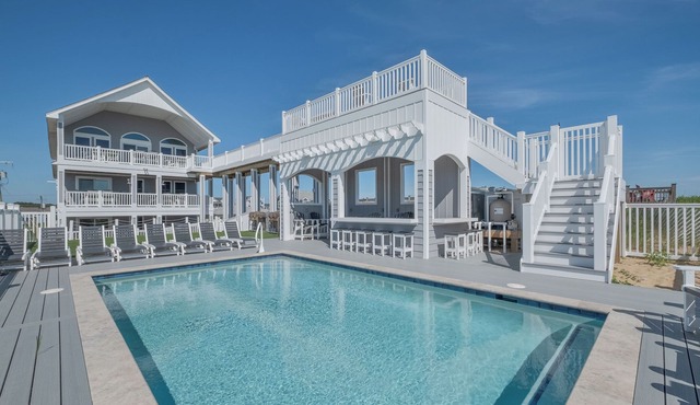 5373 - Wench's Pad 4, a stunning 20-bed oceanfront retreat in Kill Devil Hills