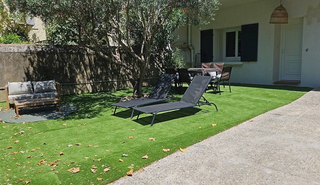 54m² cocooning apartment in the center of St Cannat