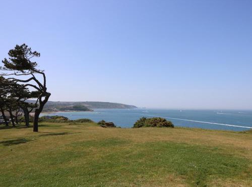 57 Cliff End