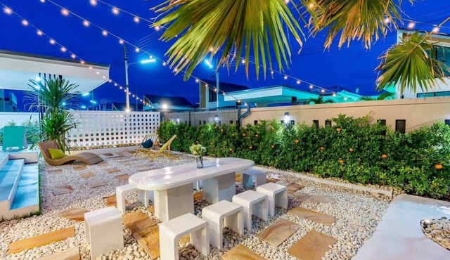 58-20 Pool Villa