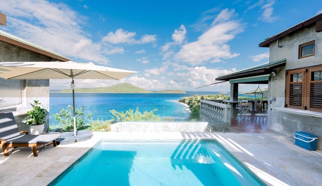 5BR/4.5BA Beachfront @Culebra, Puerto Rico w. heated pool