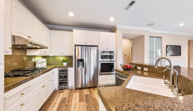 5BR Home Modern & Spacious for Business & Family