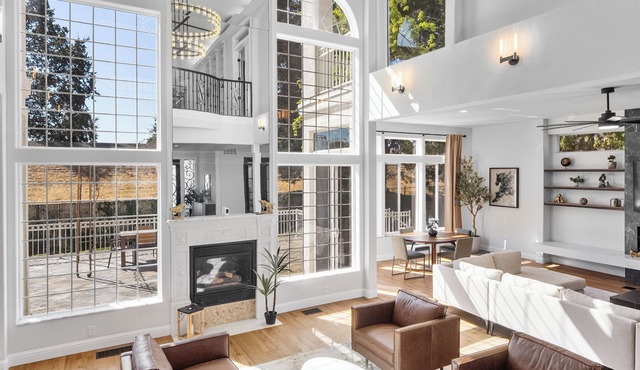 5BR Modern Riverside Getaway - Relax & Unwind