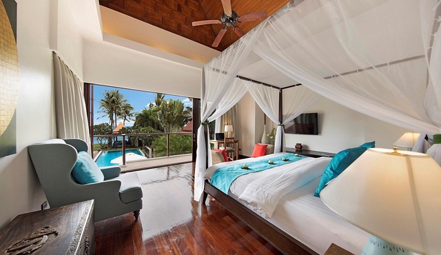 5BR Private Beachfront Villa | Lipa Noi Beach