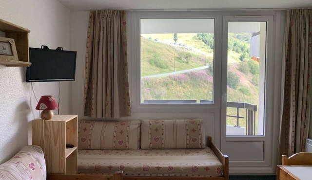 5th floor, balcony, tv, ski locker, 19m², Les Menuires